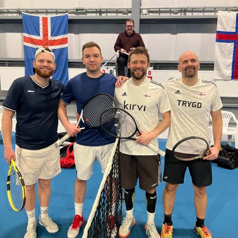 Tennis-landsliðið gjørdi sera væleydnaðan túr til Íslands