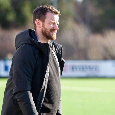 Aftur á slóðina í Gundadali: Eftir nærum fimm ár burtur frá barndómsfelagnum B36 er Jákup á Borg aftur, har alt byrjaði. Talan er um eitt hálvtíðarstarv við ítróttarligu høvuðsábyrgdini (Savnsmynd: Sverri Egholm)