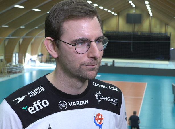 Video: - Miða eftir at koma í fjórðingsfinalurnar í HM-endaspølunum