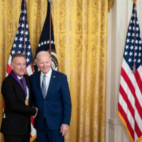 Biden forseti heiðrar Bruce Springsteen