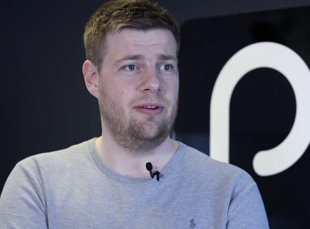 Video: - Skulu standa ímóti teirra fysikki og fáa álopsspælið at flóta