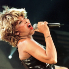 Tina Turner deyð, 83 ár