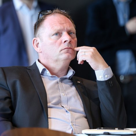 Fosturtøkumálið verður lagt fram fyri aðru ferð