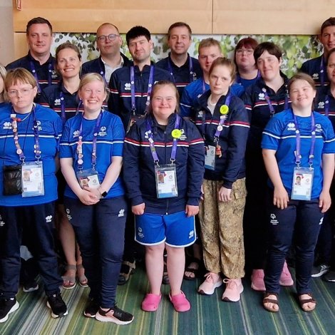 Føroysku umboðini hittu Special Olympics luttakararnar