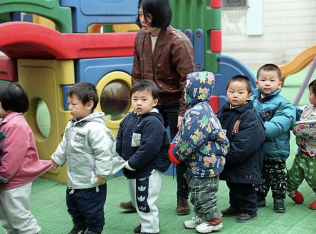 Barnagarðsbørn í Beijing (Mynd: Getty Images)