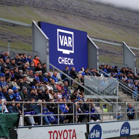 VAR er krav í 1. umfari í Champions League, og Kringvarpið framleiðir og sýnir kvøldsins dyst í Klaksvík (Savnsmynd: Sverri Egholm)