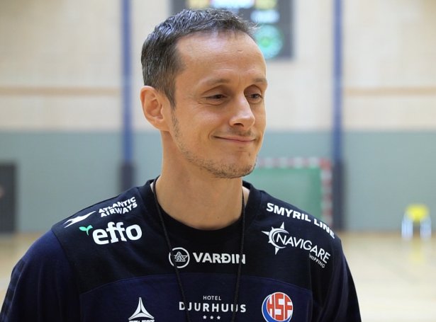 Video: - Kunnu spæla upp móti teimum stóru