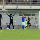 Sheriff Tiraspol avgjørdi uppgerðina í 74. minutti, tá KÍ ikki fekk fylgt við (Mynd: Sverri Egholm)