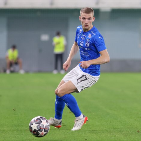 Jóannes Kalsø Danielsne er umráðandi partur av KÍ-liðnum. Hann fekk sær tíðliga 