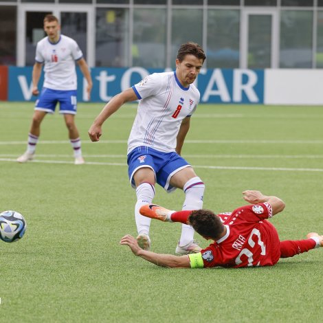 Tað er ikki vist, at Føroyar fáa eitt land sum Moldova - úr niðasta styrkisbólki - í bólkin (Savnsmynd: Sverri Egholm)