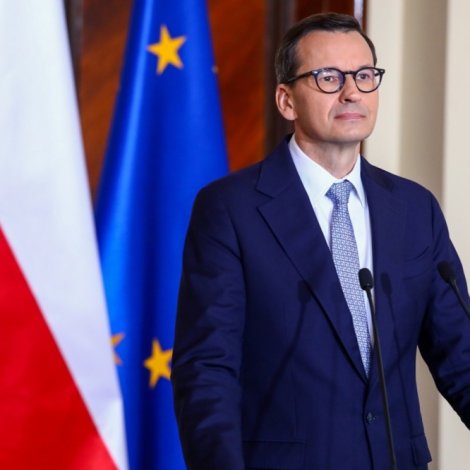 Poland hóttir við at støðga vápnaveitingini til Ukraina