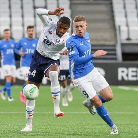 Páll Klettskarð og KÍ stríðast fyri at røkka deildarspælinum í Conference League - tað gjørdi liðið í 2023, tá tað var bólkaspæl. Til at hetta skal vera gjørligt er neyðugt við sigri við Djúpumýru, har tað verður útselt (Savnsmynd: Sverri Egholm)