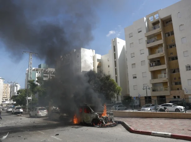 Ísraelski býurin Ashkelon (Mynd: EPA)