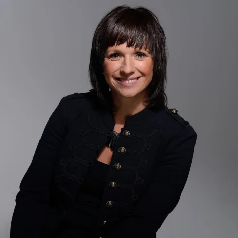 Hanne Mette Gunnarsrud í staðin fyri Lasse Johansen