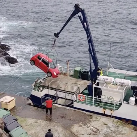 Video: Ræður um at hava tunguna mitt í munninum