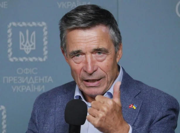 Anders Fogh Rasmussen var Nato-aðalskrivari frá 2009 til 2014 (Mynd: EPA)