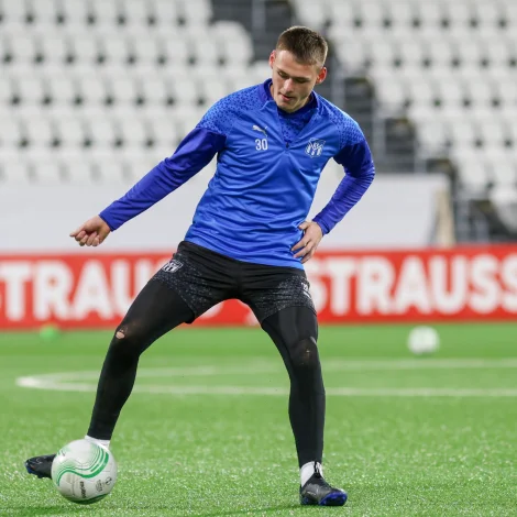 Jóhan Josephsen er útleigaður úr KÍ. 20-ára gamli áleyparin skoraði tvey mál móti barndómsfelagnum fyri B68 í kvøld - tað var ikki langt frá fyrsta landskappingartapinum hjá KÍ í ár (Savnsmynd: Sverri Egholm)
