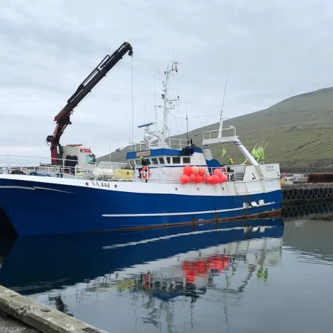 Barðið landar í Leirvík