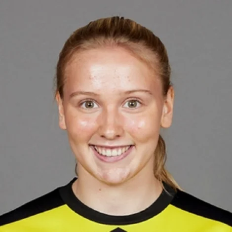 Jóhanna Fossdalsá Sørensen skifti í summar til svenskan fótbólt og hevur longu fingið nógvar stórar upplivingar (Mynd: UEFA)