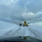 Tað er jarðrok í ælunum, á mið og norðurøkinum. Koyrið varliga.