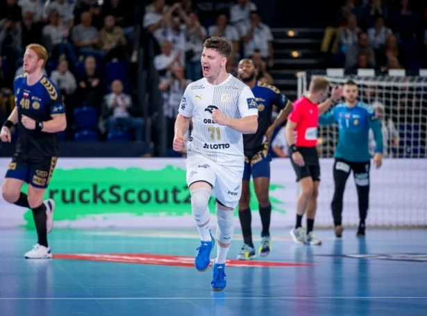 Elias Ellefsen á Skipagøtu hevur havt stóran leiklut í Champions League, har tað hevur gingið betri enn í Bundesliguni - her móti Kielce (Mynd: EHF)