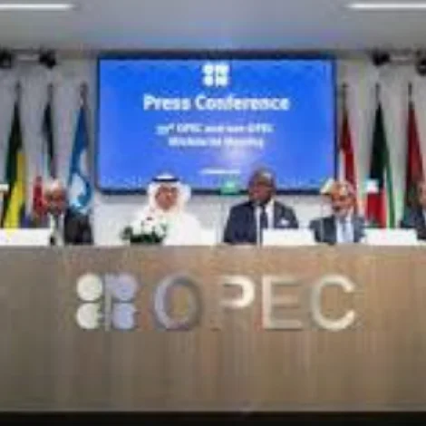 OPEC+ londini halda fram við framleiðslulækking