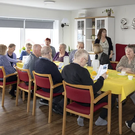 Sambýlið oman Hoydalar 25 ár