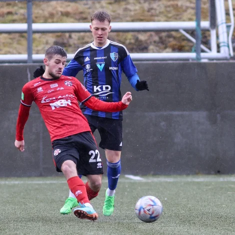 EB/Streymur hevur higartil fingið stig á heimavølli móti B68 og ÍF - tá vóru tey í undirtali. Annars hevur EB/Streymur vunnið í steypakappingini á  07 Vestur. B68 hevur ikki vunnið í Betrideildini í ár og vitjar nú í Klaksvík (Savnsmynd: Sverri Egholm)