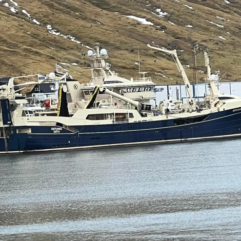 Gøtunes og Arctic Voyager skulu landa til Havsbrún