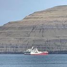 Heimsins størsta seismikkskip á Nólsoyarfirði