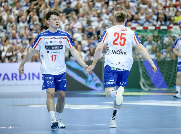 Hákun West av Teigum og Füchse hava týðandi dyst í Champions League, meðan Vilhelm Poulsen og teir skulu royna at reisa seg í Bundesliguni (Mynd: Sverri Egholm)