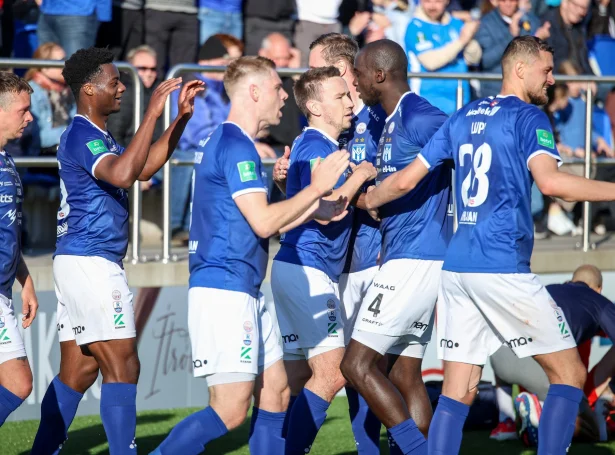 Fagnaðarrómur frá fyrra dystinum móti FC Differdange. (Savnsmynd: Sverri Egholm)