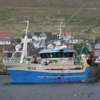Trolbáturin Búgvin landar í Klaksvík