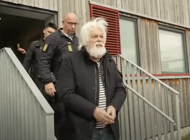 Paul Watson er fyribils fongslaður til 23. oktober. Grønlendingar hava havt kanadisk-amerikanska mannin í varðhaldi síðani 21. juli (Mynd: KNR)