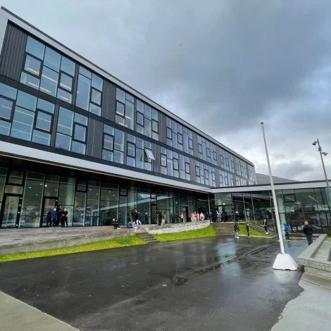 FM1 sendir frá fyrsta almenna valfundinum