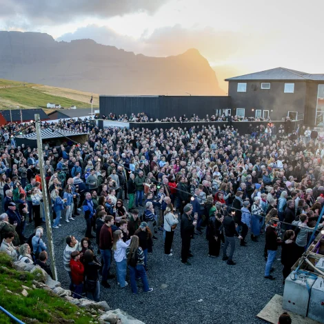 FM1 sendir beinleiðis frá Norð Festivalinum frá klokkan 15