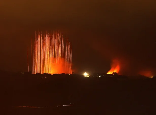 Soleiðis sá náttarhimmalin har suðuri í Libanon út í nátt (Mynd: EPA)