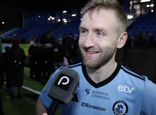 Video: - Hetta er tí man spælir fótbólt