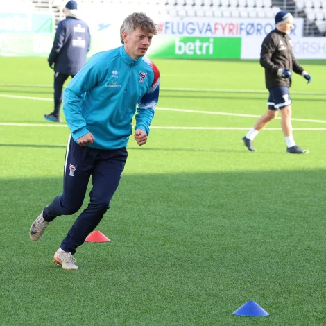 Adrian Rúnason Justinussen er í góðum málformi frá byrjan eftir summarsteðgin (Savnsmynd: Andrei Antal)