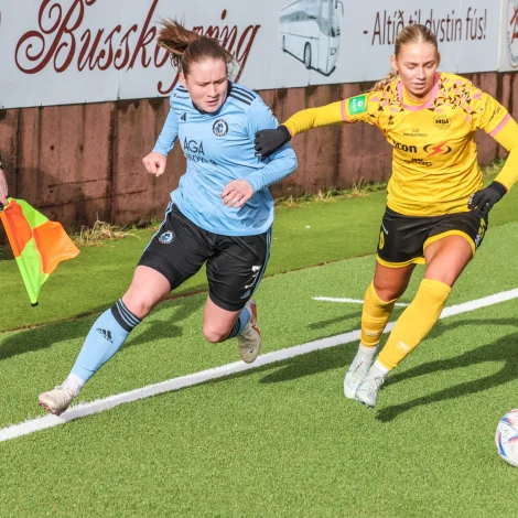Eftir Champions League-dystirnar snýr tað seg nú aftur FM-stríð hjá NSÍ. Byrjað verður móti Víkingi í Sarpugerði í kvøld (Savnsmynd: Jens Kr. Vang)