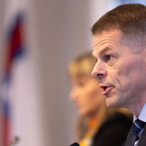 Fosturtøkumálið: Formaðurin í Sambandsflokkin ynskir ikki at gera almennar viðmerkingar