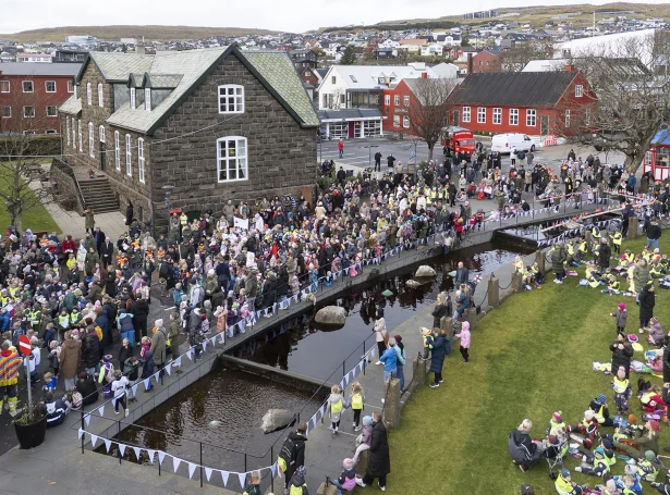 Høvuðsyvirskriftin fyri umhvørvisvikuna í 2026 er: “Saman um grønu framtíðina”, sum eisini er yvirskriftin á nýggja umhvørvispolitikkinum hjá kommununi (Mynd: Ólavur Frederiksen)