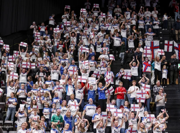 Føroysku fjeppararnir gjørdu vart við seg í Basel í 2024 - í desember er EM-endaspæl aftur á skránni (Mynd: Sverri Egholm)