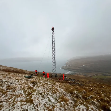 Klúgva høgt upp fyri at tryggja streym á jólum