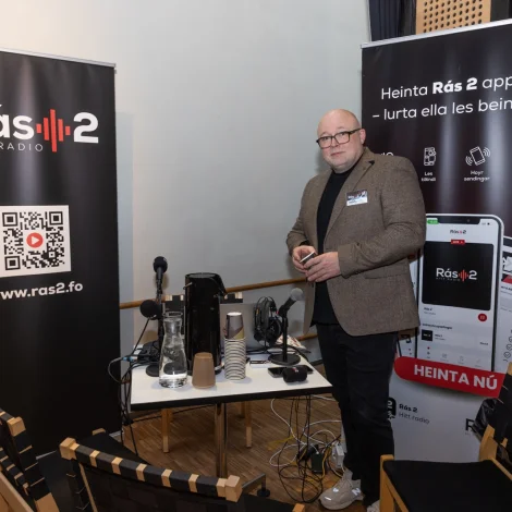 Rás 2 eitur nú Aldan