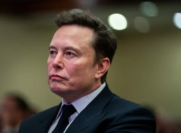 Elon Musk (Mynd: EPA)