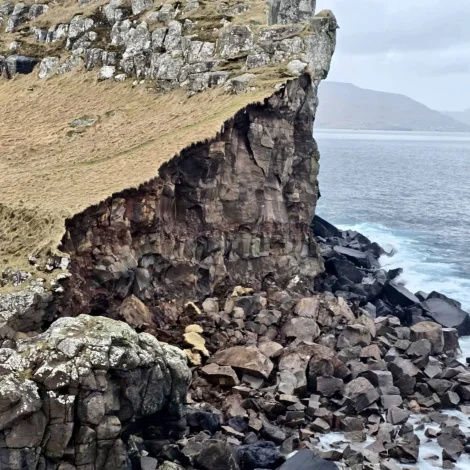 ÁVARING: Omanlop í Kúrbergi