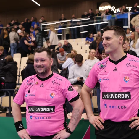 Thomas Juul Sólbjørnsson Thomsen og Jógvan Skeel Nolsøe í sambandi við steypafinalur í fjør (Mynd: Sverri Egholm)