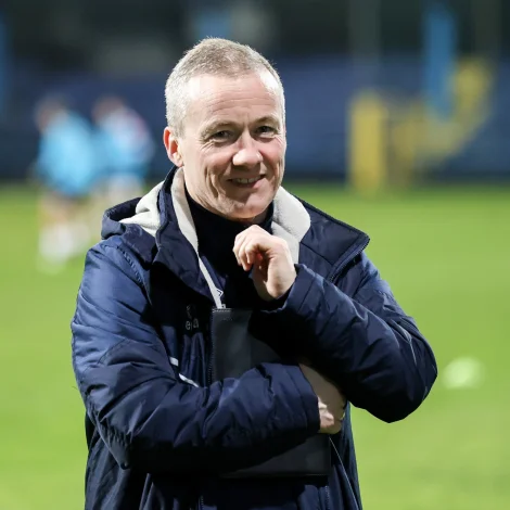 Eyðun Klakstein hevur, á ymsan hátt, ein jaligan trupulleika til úttøkuna hesaferð. Teir allarflestu, sum mugu metast at vera kring ein bruttohóp, eru tøkir (Mynd: Sverri Egholm)