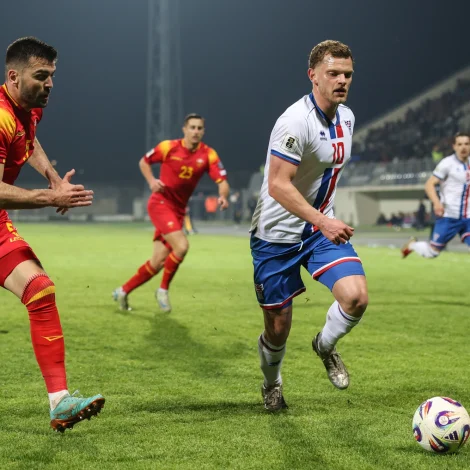 Meinhard Egilsson Olsen er komin til Føroyar við sjálvsáliti - í morgin snýr tað seg um Montenegro á Tórsvølli (Mynd: Sverri Egholm)